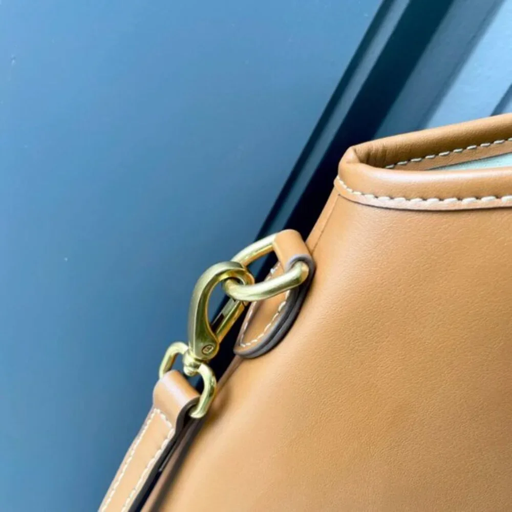 Miu Miu Ivy Suede And Crochet Shoulder Bag - Picture 4 of 9